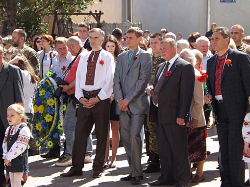 Представники влади взяли участь у спільній молитві.